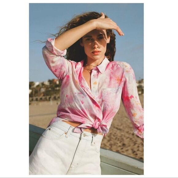 Anthropologie Pilcro The Cate Classic Tie-Dye Buttondown - Picture 2 of 10